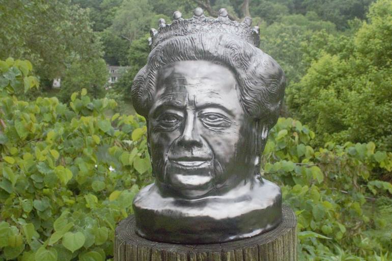 Original Figurative Women Sculpture by Shaun Murphy