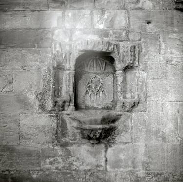 Piscina, Melrose Abbey thumb