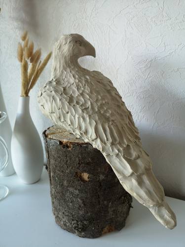 Majestic Steppe Eagle Sculpture (Chamotte -Clay,  Modern bird) thumb