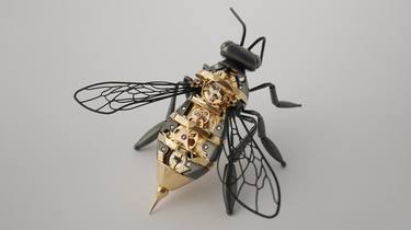 " L'Abeille Mécanique " - the mechanical bee thumb