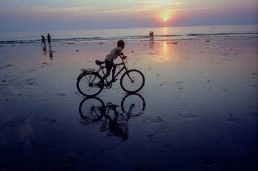 Print of Bicycle Photography by Guillaume Périmony