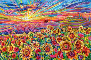 Sunflowers meet the light thumb