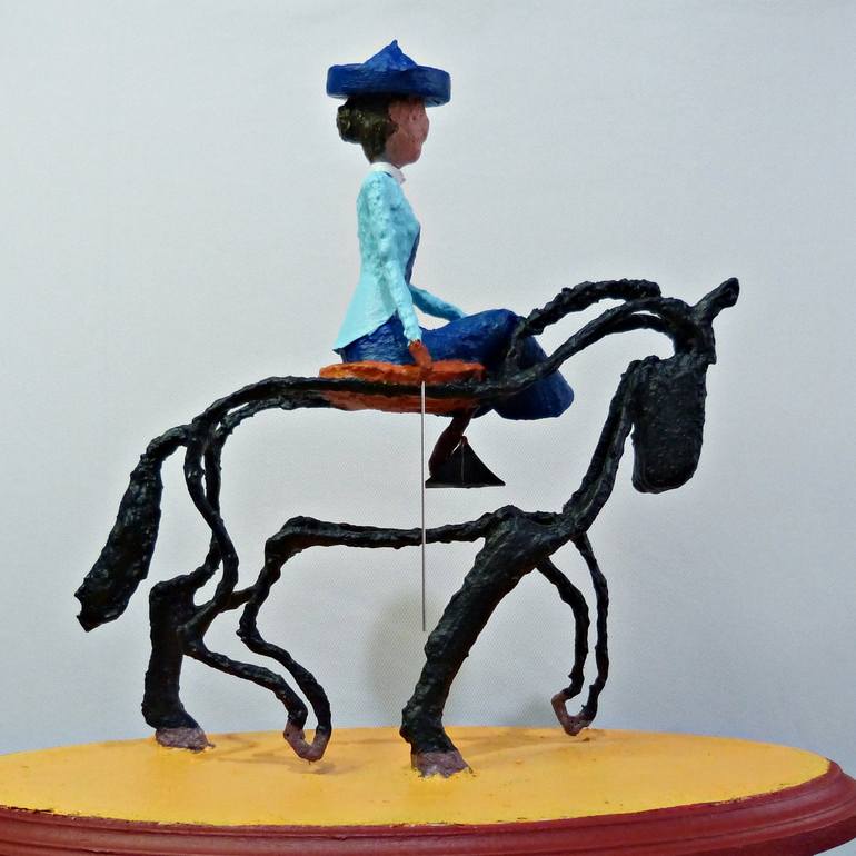 Original Figurative Horse Sculpture by Álvaro Guijarro