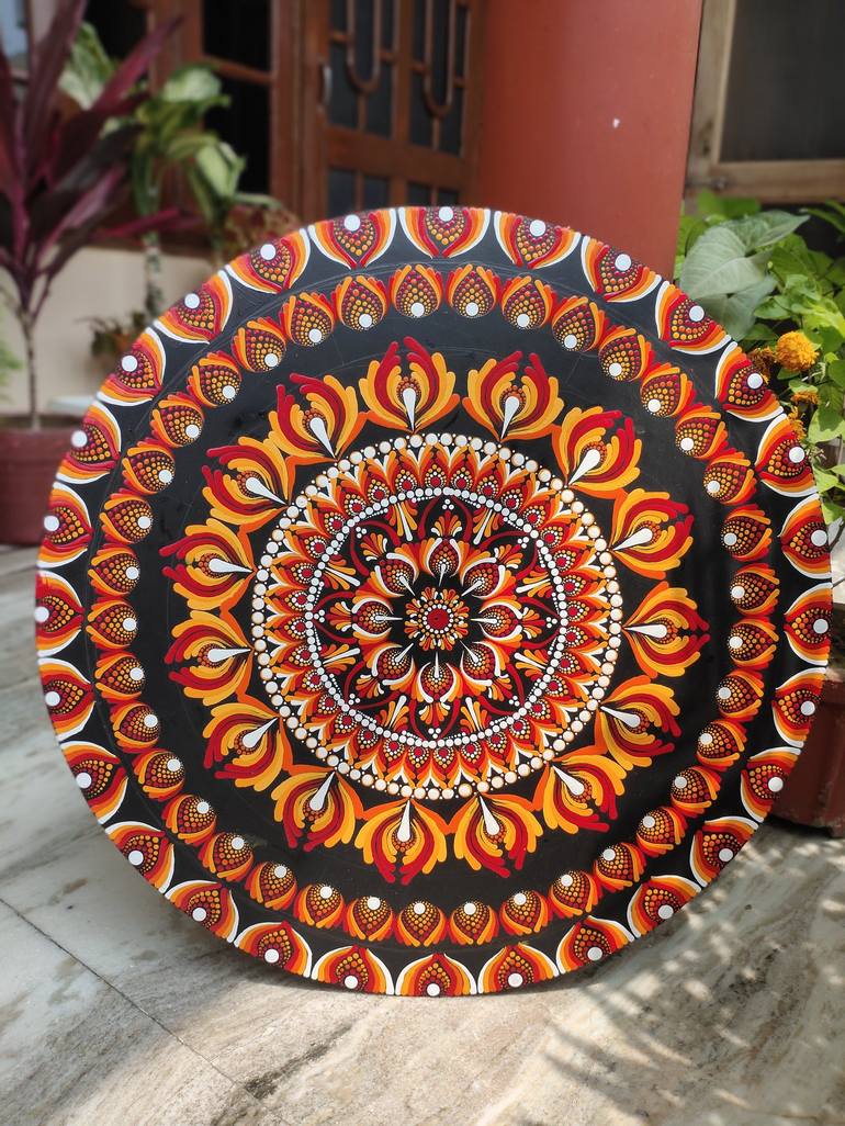 Hand Painted Mandala on Round Canvas Board 