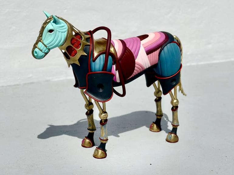 Original Contemporary Animal Sculpture by Taras Yoom