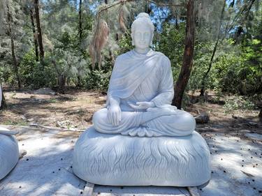 Meditative Buddha Stone Art Statue for Garden Decorations thumb