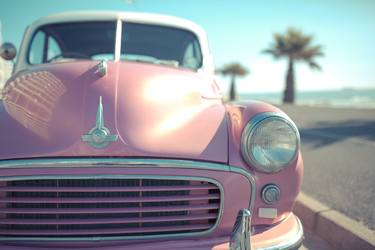 Pink vintage car thumb