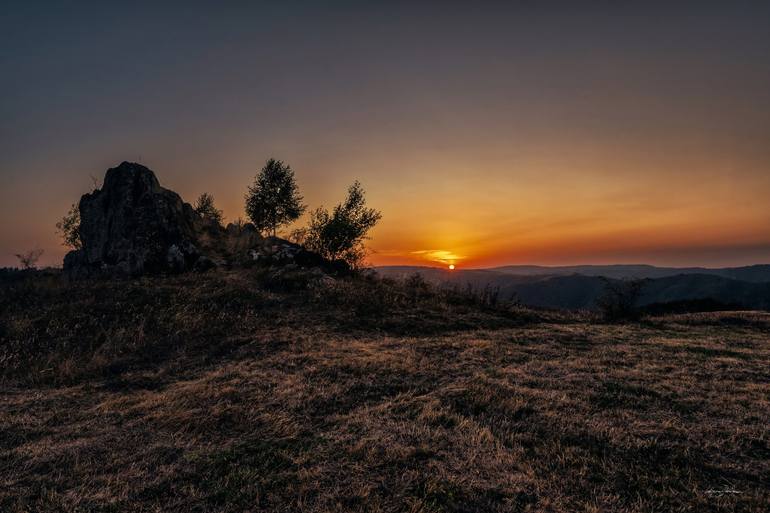 Original Landscape Photography by Grigore Roibu | Impressionism Art on Aluminum | Sunset Behind The Rocks