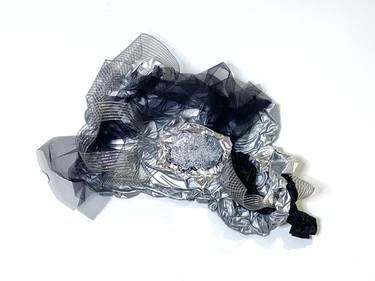 Fractured fascinator thumb