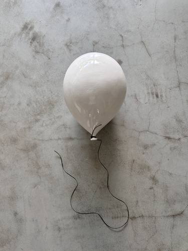 White Ceramic Balloon 2023 thumb