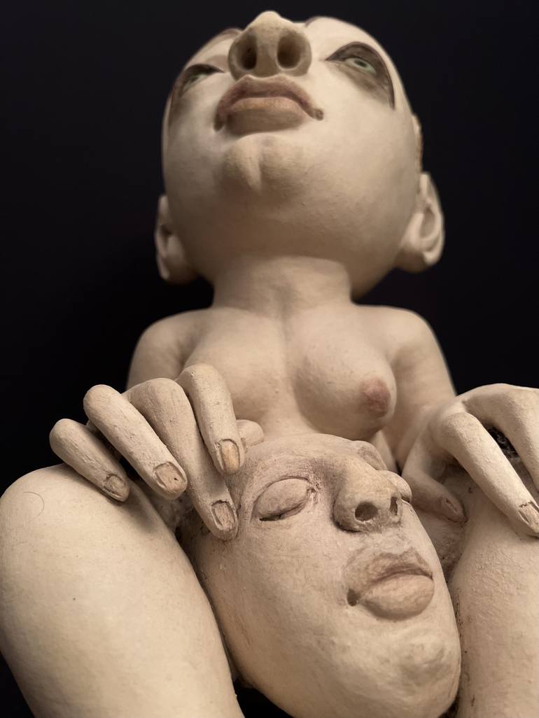 Original Women Sculpture by Eva Muehlendyck