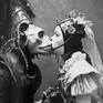Kiss. Detail.