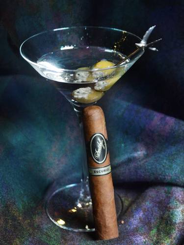 Davidoff Escurio Cigar and Martini Painting On Canvas thumb