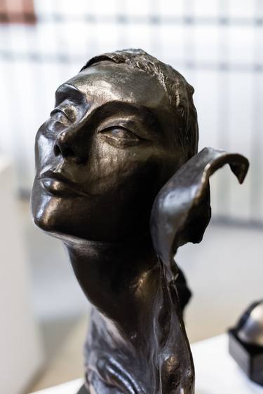 Original Figurative People Sculpture by Matilde Mancini