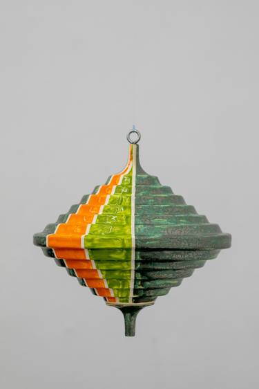 ''Spinning top in the green" - Sculpture thumb