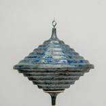 ''Spinning top in blue