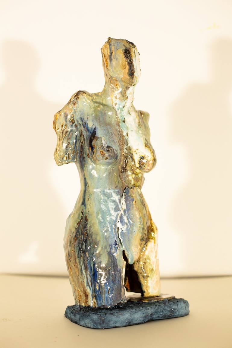 Original Body Sculpture by Esra Sakir