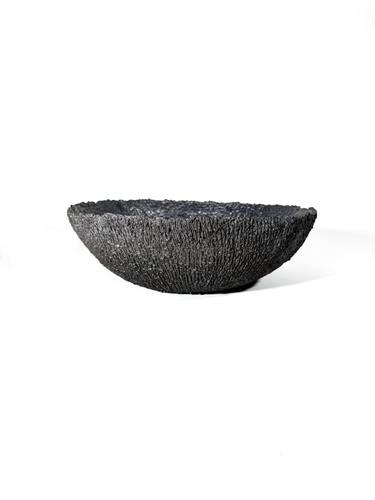 Black stoneware bowl thumb