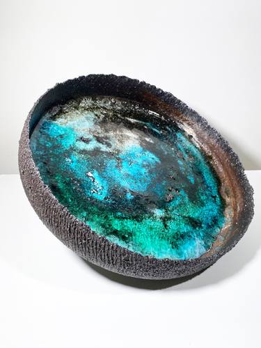 Black blue stoneware bowl thumb