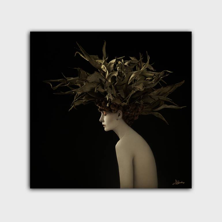 Original Fine Art Women Mixed Media by Alfredo Sanchez