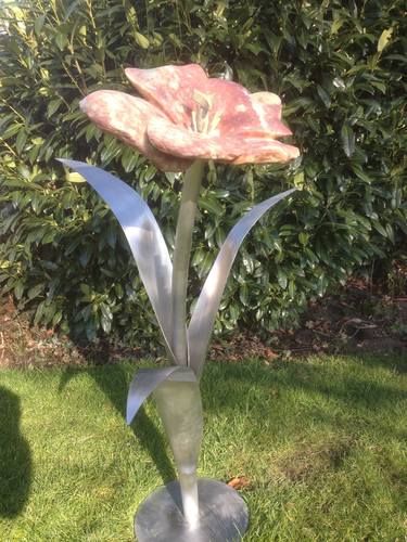 Original Figurative Floral Sculpture by Gert-Jan Maris van