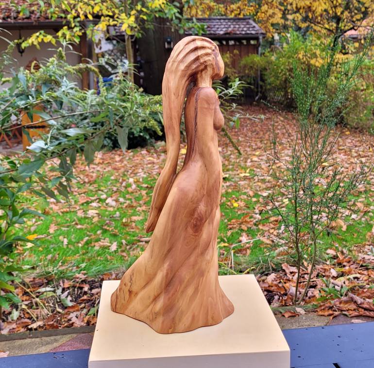 Original Contemporary Body Sculpture by Heike Lüders