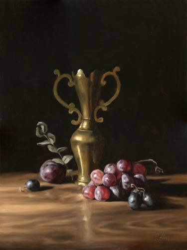 Golden vase and pink grapes thumb