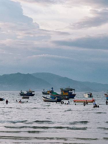 Quy Nhon beach thumb