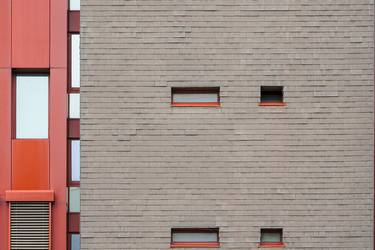 Architectural Diversity: Contrasting Aesthetics thumb