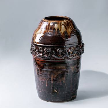 Ceramic vase for flowers thumb