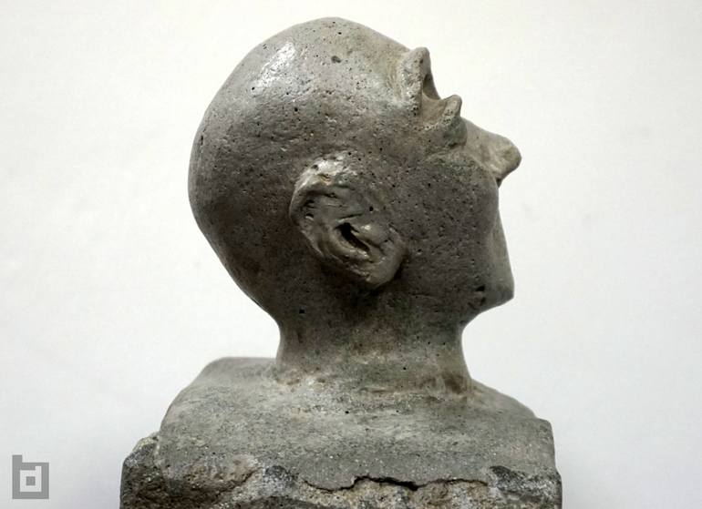 Original Figurative People Sculpture by Paolo Castagna