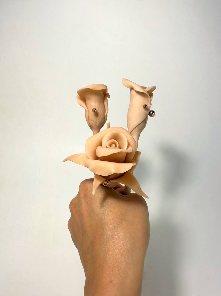 Original Contemporary Floral Sculpture by Silviya Saikali