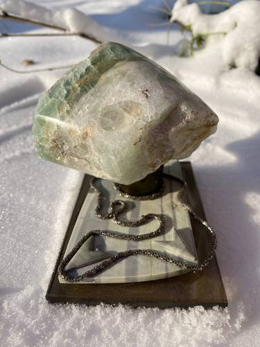 Green Fluorite Sculpture: Handcrafted on Serpentine & Glass Stand thumb