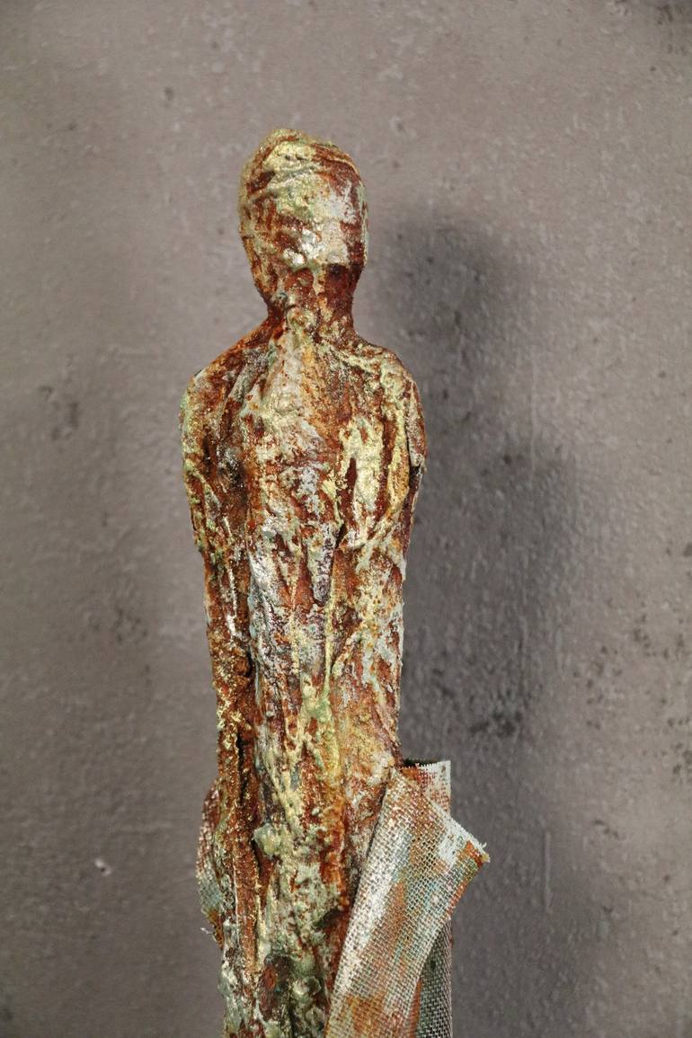 Original Body Sculpture by Christa Riemann