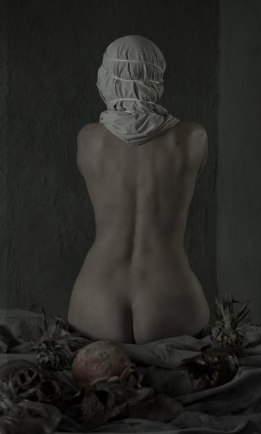 Original Figurative Women Photography by Leni Smoragdova