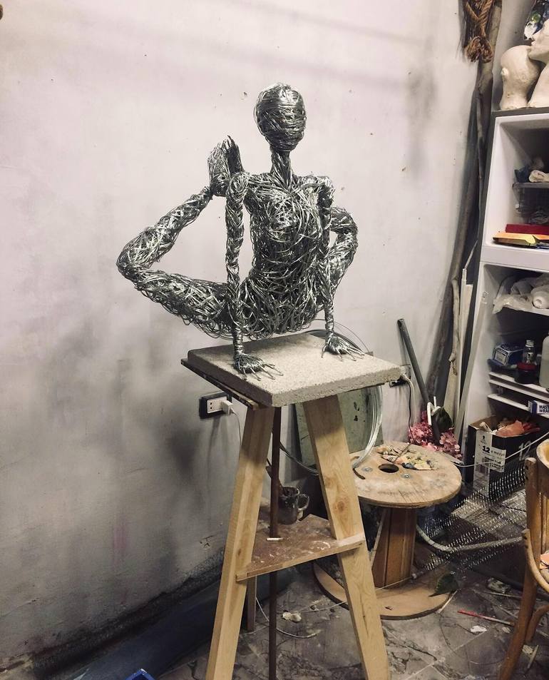 Original Body Sculpture by Anas Jordan
