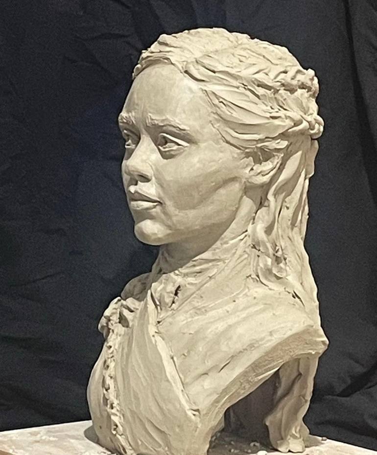 Original Realism Women Sculpture by Lena Logart