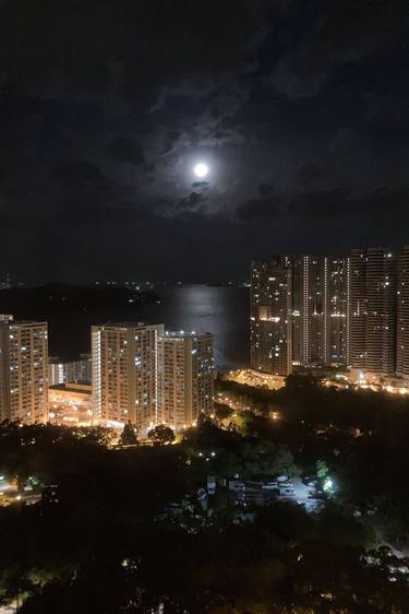 Night on the south of Hong Kong thumb