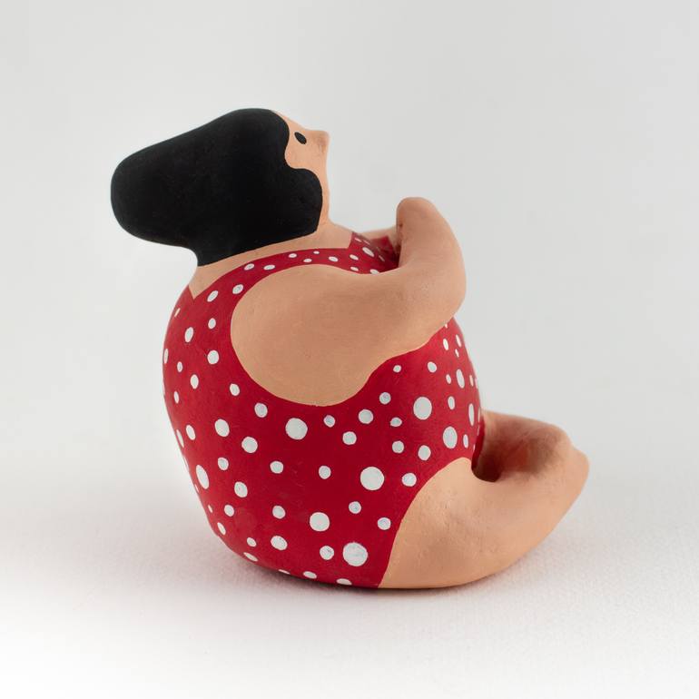 Original Contemporary Women Sculpture by Amalia Di Tecco