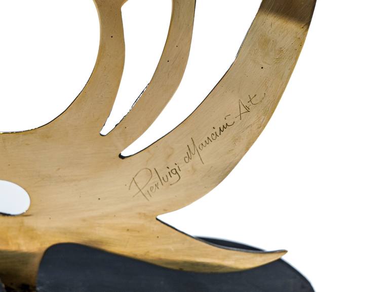 Original Surrealism Floral Sculpture by Pierluigi Manciniart