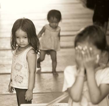 Children in Angkor - Limited Edition 1 of 10 thumb