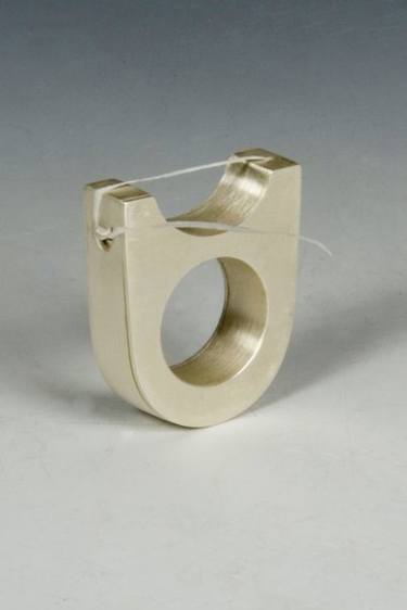 Dental Floss Dispenser Ring thumb