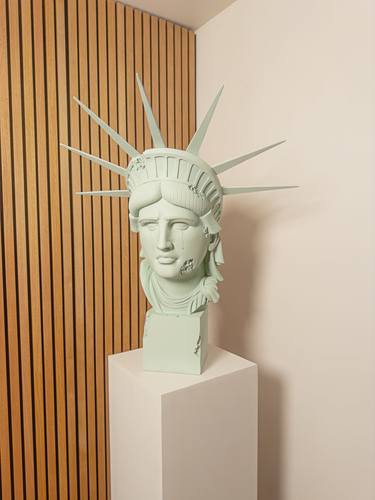 Original Contemporary Pop Culture/Celebrity Sculpture by Luca Rumi