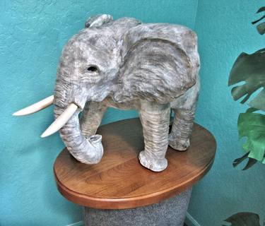 Original Realism Animal Sculpture by Richard Vest