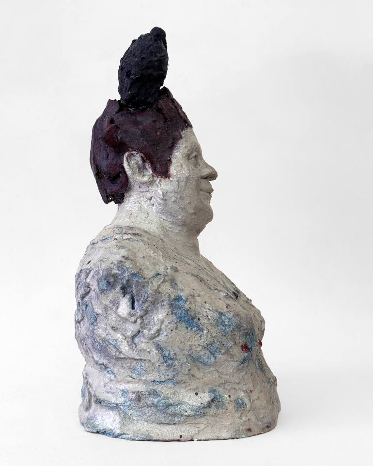 Original Contemporary Women Sculpture by Sol Vil