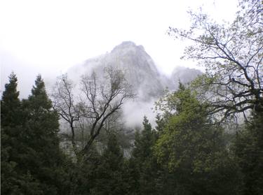 Yosemite Mountain Mist thumb