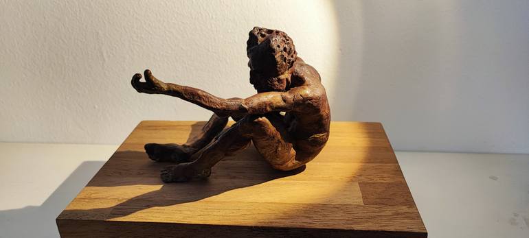 Original Figurative Body Sculpture by Víctor Gassó Arisa