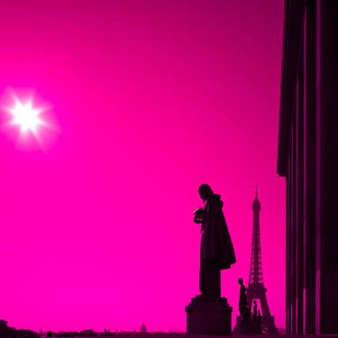 Tour Eiffel from Trocadéro place, Paris PINK thumb