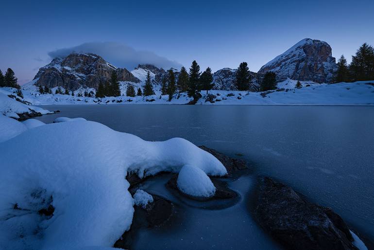 Original Landscape Photography by Andrea Sagui Art | Photorealism Art on Aluminum | The magic of the blue hour