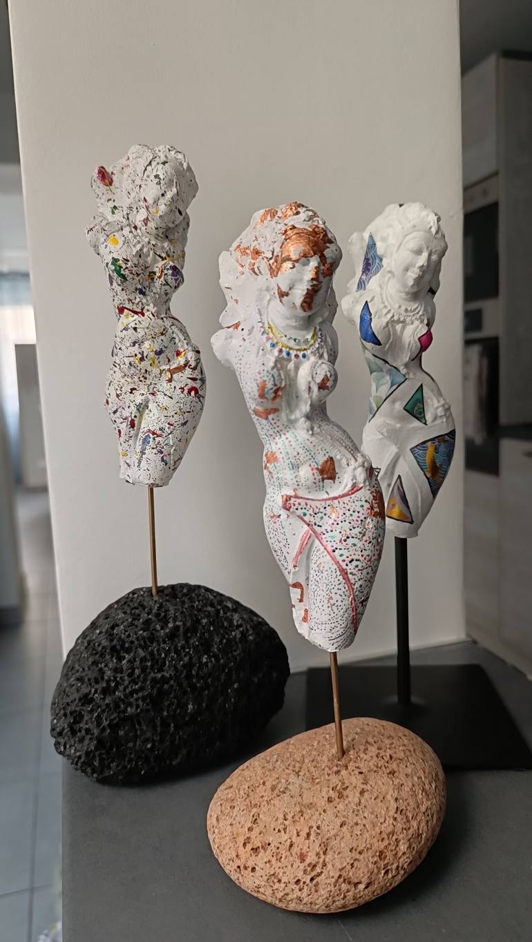 Original Contemporary Women Sculpture by Alexandre  Nominé 